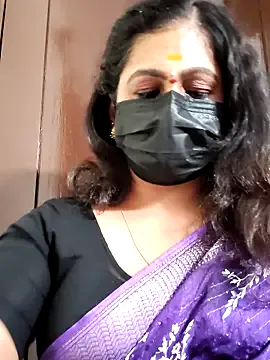 AmyBelmontt – webcam model profile photo Image 12