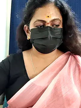 AmyBelmontt – webcam model profile photo Image 8