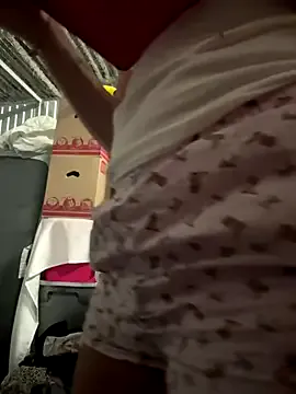 AmyBelmontt – webcam model profile photo Image 2