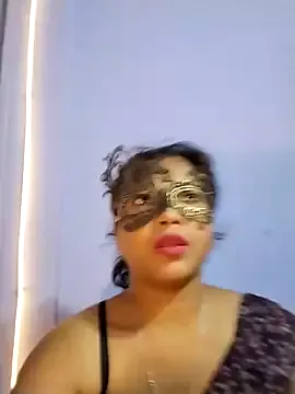 les_bains69 – webcam model profile photo Image 11