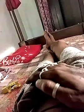 les_bains69 – webcam model profile photo Image 2