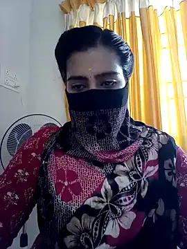 AylaRosell – webcam model profile photo Image 11