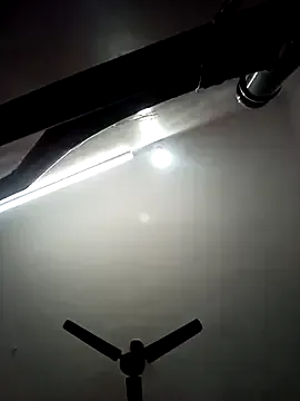 AylaRosell – webcam model profile photo Image 2