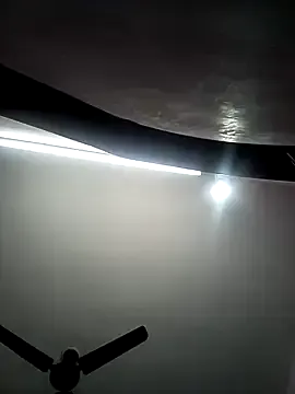 AylaRosell – webcam model profile photo Image 8