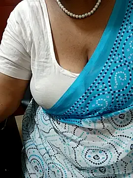 NoaMarin – webcam model profile photo Image 7