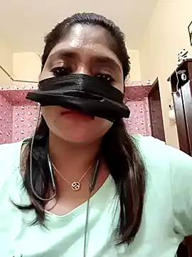 RoxieHill – webcam model profile photo Image 11