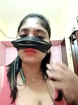 RoxieHill – webcam model profile photo Image 4