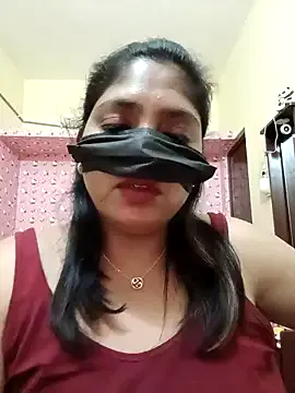 RoxieHill – webcam model profile photo Image 8