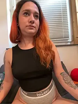 EmyLana – webcam model profile photo Image 16