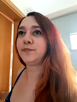 EmyLana – webcam model profile photo Image 3