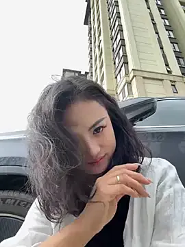 CassieGil – webcam model profile photo Image 4