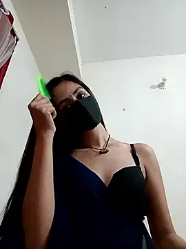 LaraPunkt – webcam model profile photo Image 16