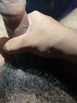 AmyBelmontt – webcam model profile photo Image 2