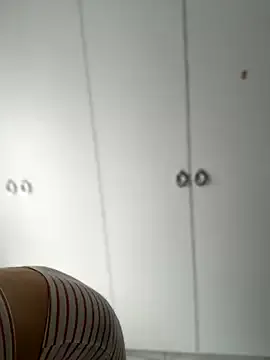 KaraNoir – webcam model profile photo Image 16