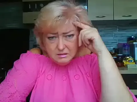 KaraNoir – webcam model profile photo Image 14