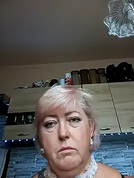 KaraNoir – webcam model profile photo Image 3