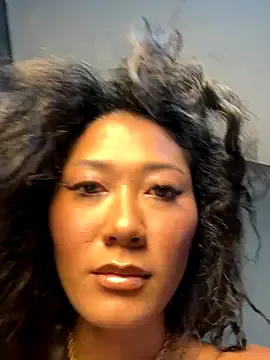 SkyLumen – webcam model profile photo Image 15