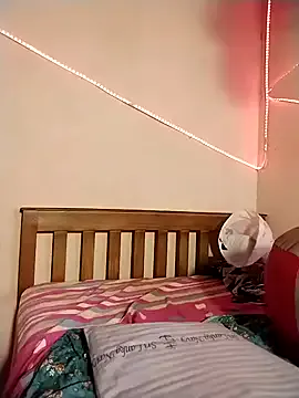 AmyBelmontt – webcam model profile photo Image 9