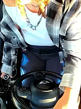 bathory_vamps – webcam model profile photo Image 15