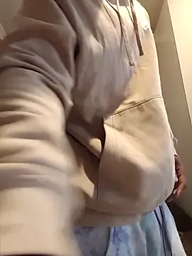 LorrySkye – webcam model profile photo Image 10