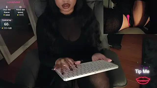 SkyLumen – webcam model profile photo Image 19