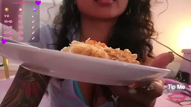 SkyLumen – webcam model profile photo Image 9