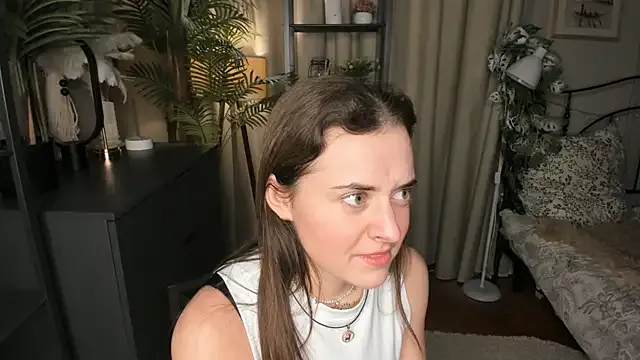 AmyBelmontt – webcam model profile photo Image 16