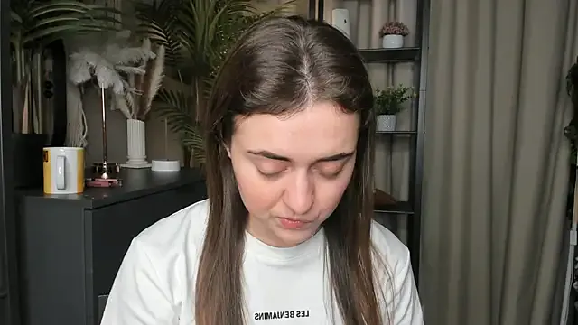 AmyBelmontt – webcam model profile photo Image 7