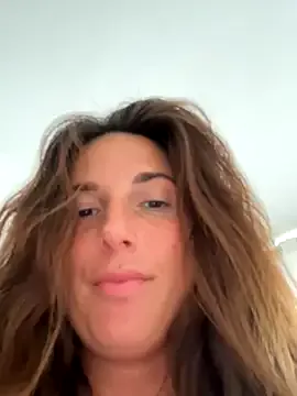 GypsyEsmeralda – webcam model profile photo Image 17