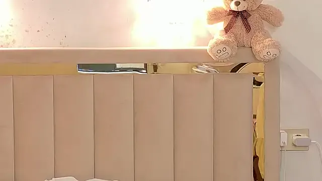 OrianaFalacci – webcam model profile photo Image 2