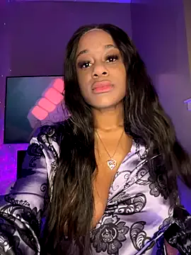 LyahLenox – webcam model profile photo Image 11