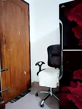 SkyLumen – webcam model profile photo Image 16