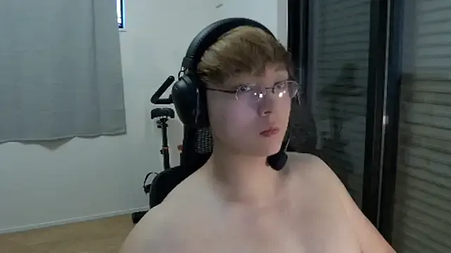 KhloeWonders – webcam model profile photo Image 12