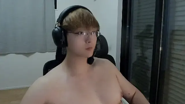 KhloeWonders – webcam model profile photo Image 14