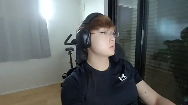 KhloeWonders – webcam model profile photo Image 3