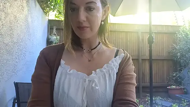 GreciaMorgan – webcam model profile photo Image 17