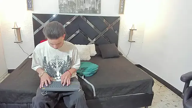 CassieGil – webcam model profile photo Image 18