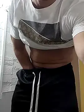 KaraNoir – webcam model profile photo Image 10