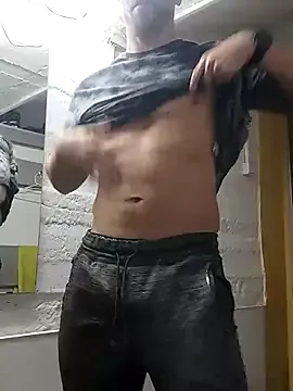 KaraNoir – webcam model profile photo Image 4