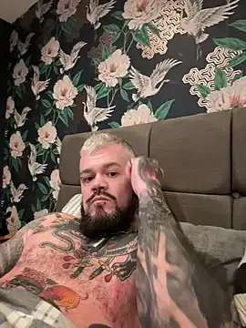 LunaKrismas – webcam model profile photo Image 5