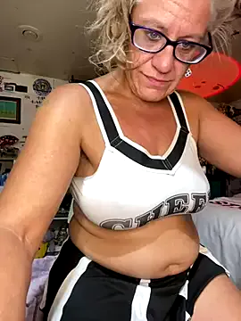 SophieBlaake – webcam model profile photo Image 2