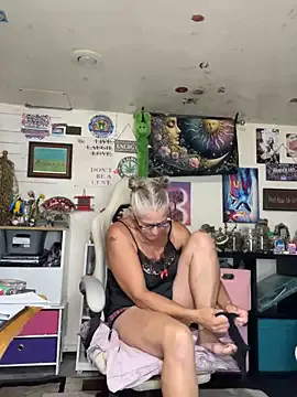 SophieBlaake – webcam model profile photo Image 5