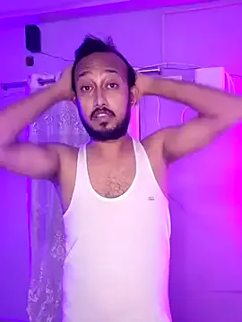 Noya – webcam model profile photo Image 5