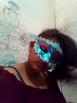 alanna_Micheles – webcam model profile photo Image 7