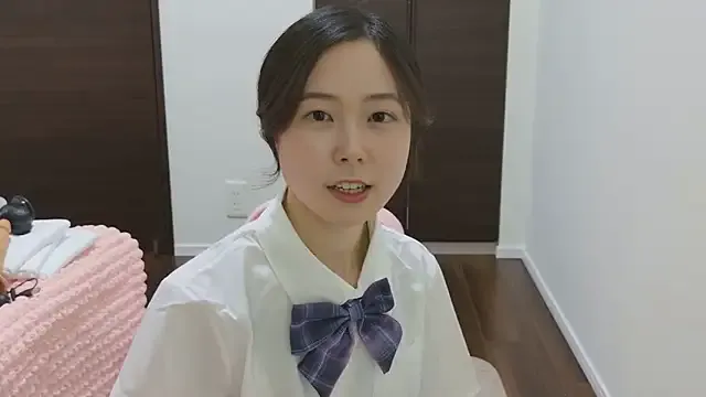 KarolRusso – webcam model profile photo Image 2