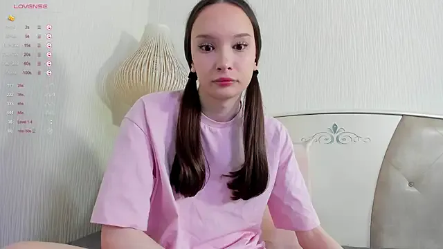 Mia--meow – webcam model profile photo Image 15