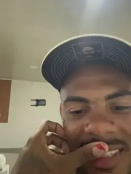 AmyBelmontt – webcam model profile photo Image 18