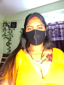 MartinaWolf – webcam model profile photo Image 2