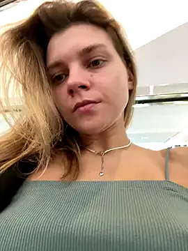 GreciaMorgan – webcam model profile photo Image 14