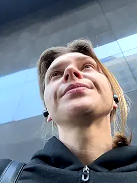 GreciaMorgan – webcam model profile photo Image 9